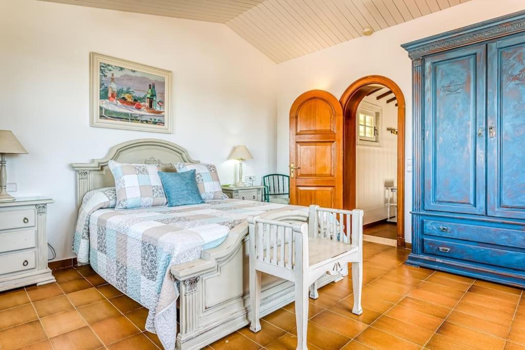 La Calma Espectacular Villa Con Jardin Y Piscina En Menorca سالغار المظهر الخارجي الصورة