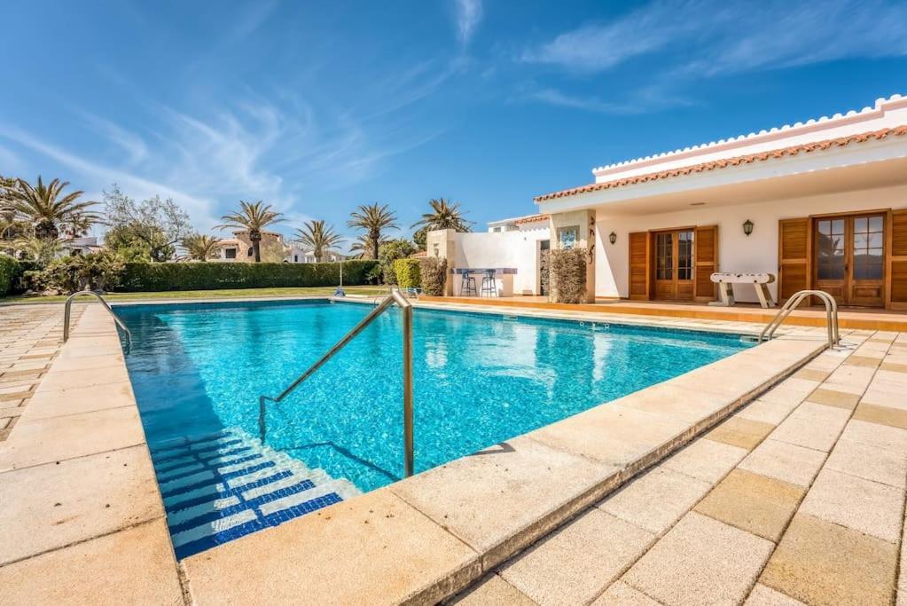 La Calma Espectacular Villa Con Jardin Y Piscina En Menorca سالغار المظهر الخارجي الصورة