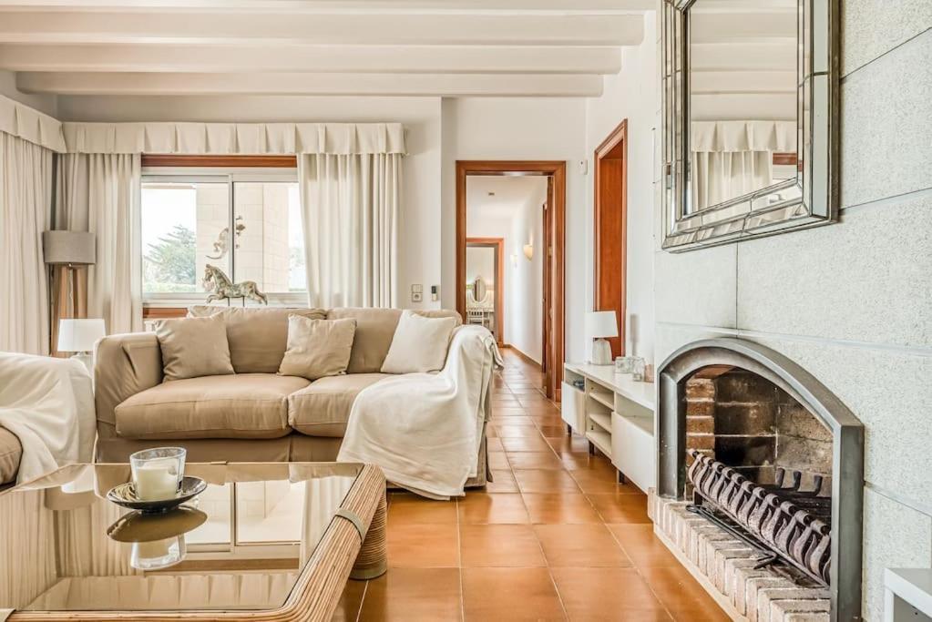 La Calma Espectacular Villa Con Jardin Y Piscina En Menorca سالغار المظهر الخارجي الصورة